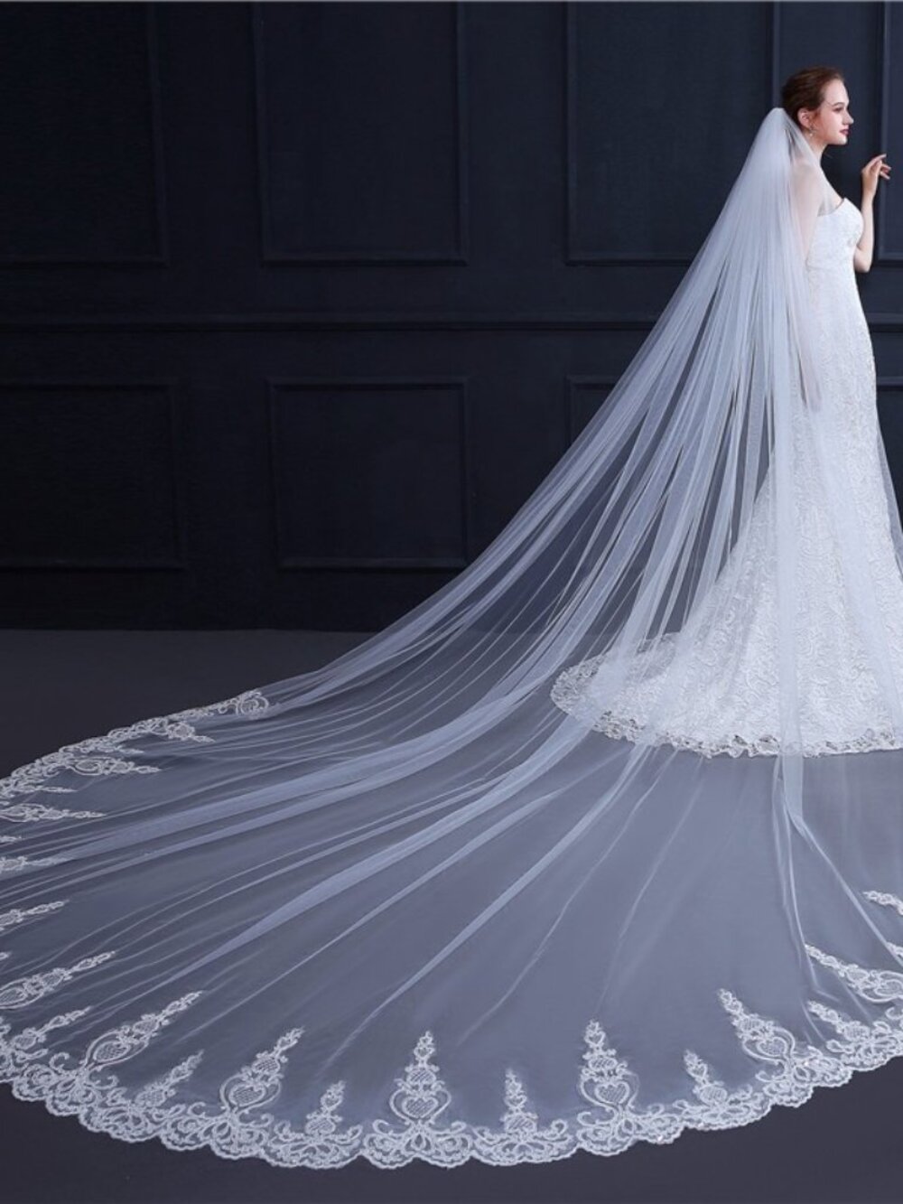 3.5M x 3M Royal Cathedral Veil 1 Tier Sequined Lace Edge Comb- Ivory